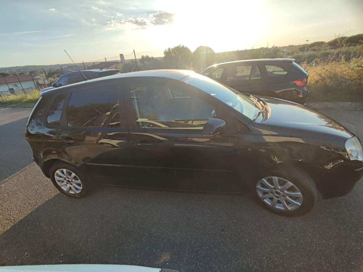 Volkswagen Polo 1.4/80CV 16V 5p. Comfortline (4)