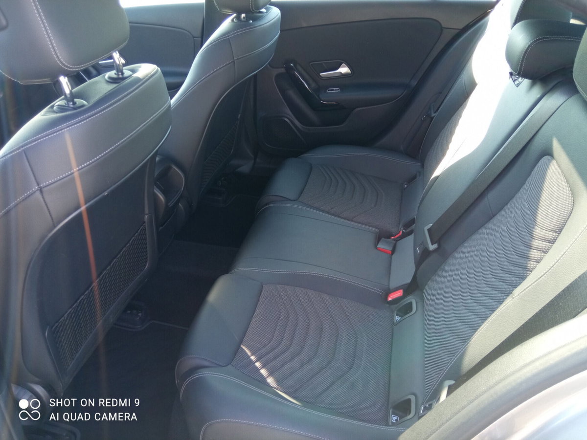 Mercedes-Benz Classe A 180 d Automatic Premium (13)