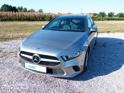Mercedes-Benz Classe A 180 d Automatic Premium (4)