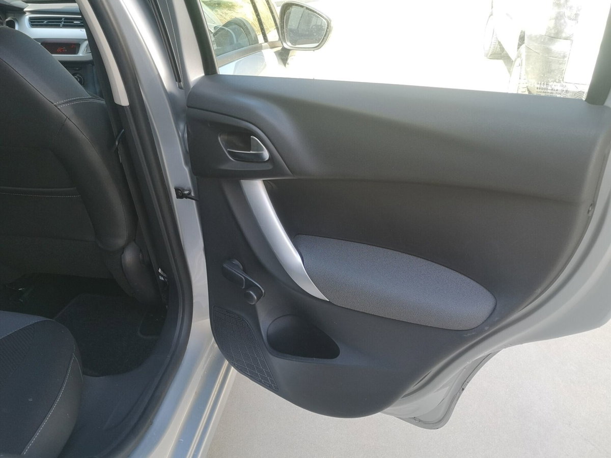 Citroen C3 1.2 VTi 82 Exclusive (13)