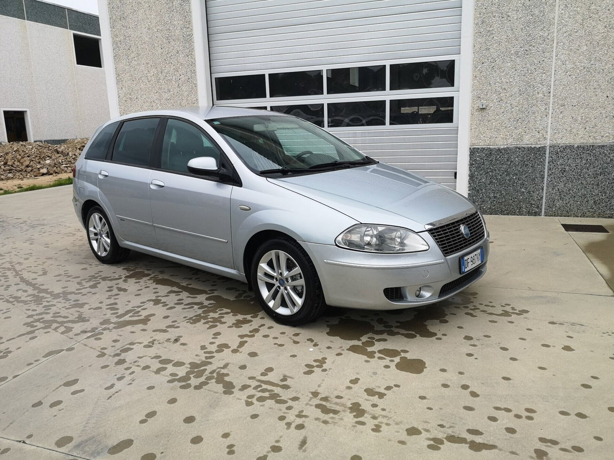 Fiat Croma 1.9 Multijet 16V Emotion (3)