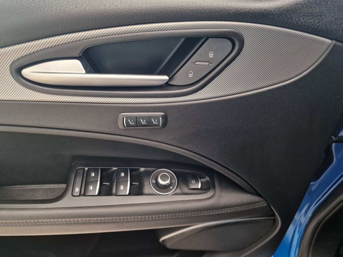 Alfa Romeo Stelvio Stelvio 2.2 Turbodiesel 210 CV AT8 Q4 Veloce (14)