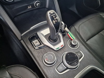 Alfa Romeo Stelvio Stelvio 2.2 Turbodiesel 160 CV AT8 RWD Sprint (11)