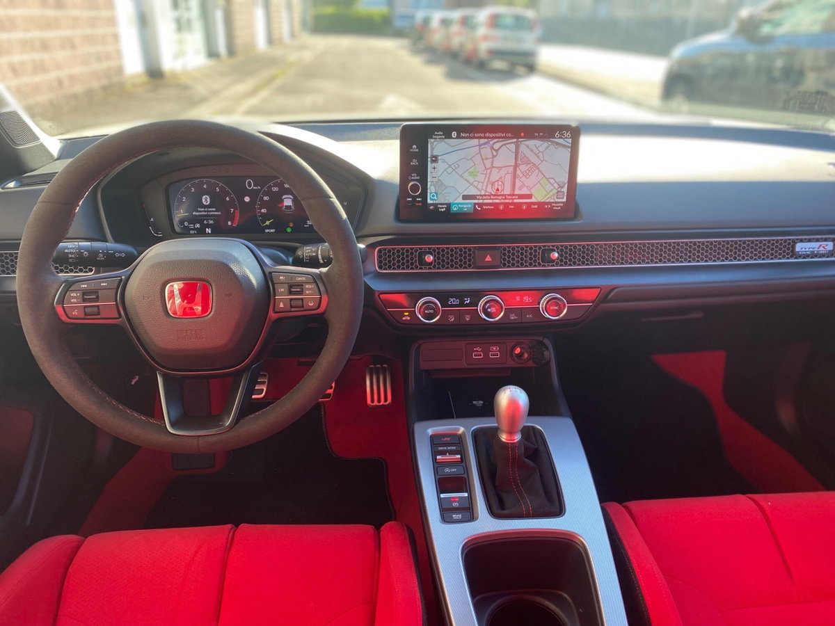 Honda Civic 2.0 Type R (7)