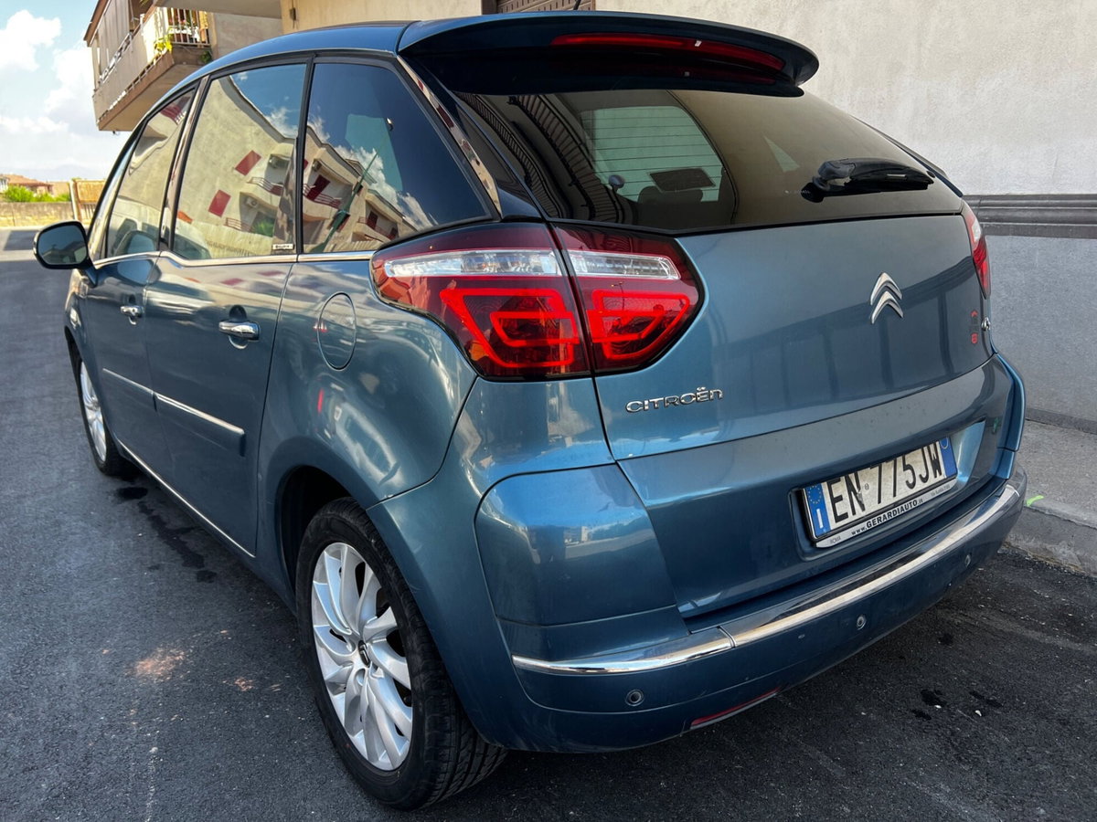Citroen C4 2.0 HDi 150 FAP Exclusive (2)