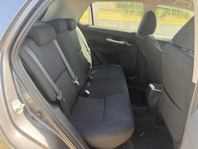 Toyota Auris 1.4 D-4D 5 porte MY'08 (10)