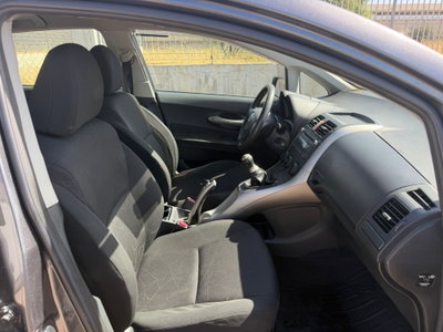 Toyota Auris 1.4 D-4D 5 porte MY'08 (11)