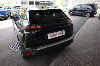 Peugeot 2008 BlueHDi 130 S&S EAT8 GT Pack (4)