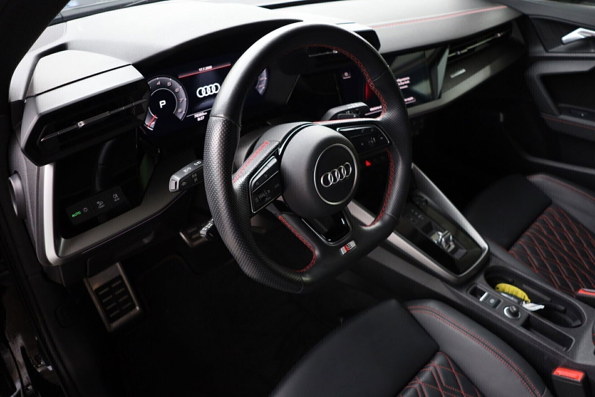 Audi A3 Sportback 40 TFSI quattro S tronic S line edition (15)
