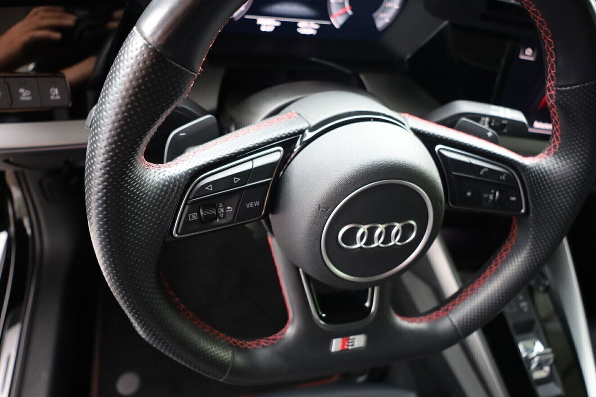 Audi A3 Sportback 40 TFSI quattro S tronic S line edition (16)