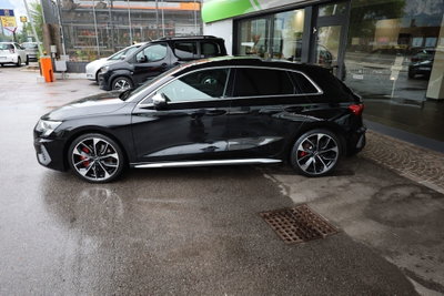Audi A3 Sportback 40 TFSI quattro S tronic S line edition (4)