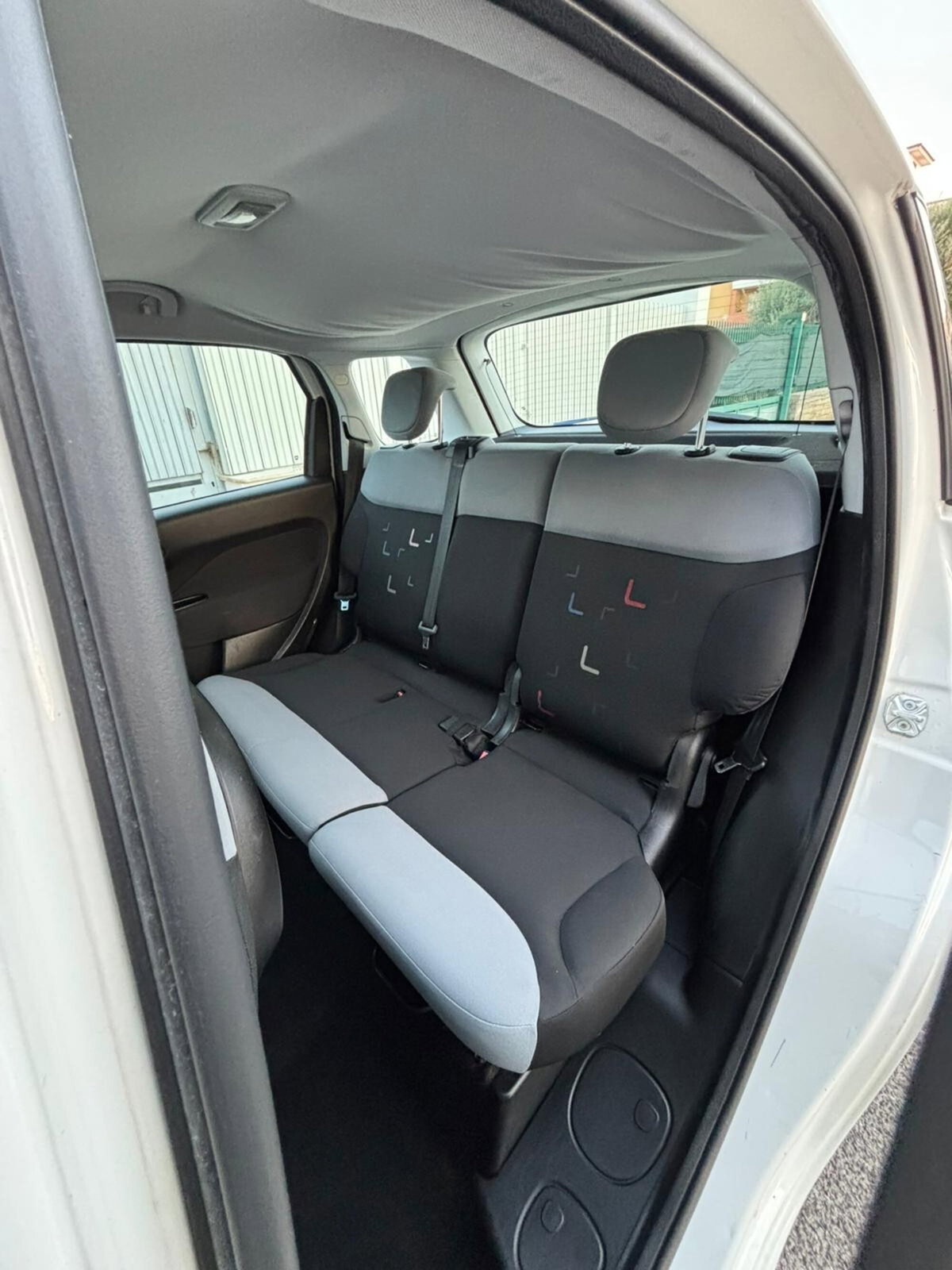 Fiat 500L 1.3 Multijet 85 CV Dualogic Lounge (20)