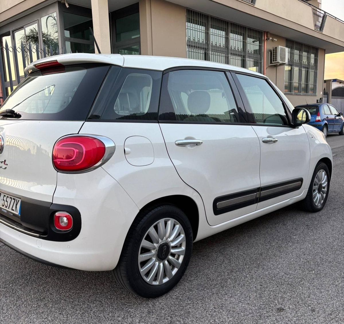 Fiat 500L 1.3 Multijet 85 CV Dualogic Lounge (6)