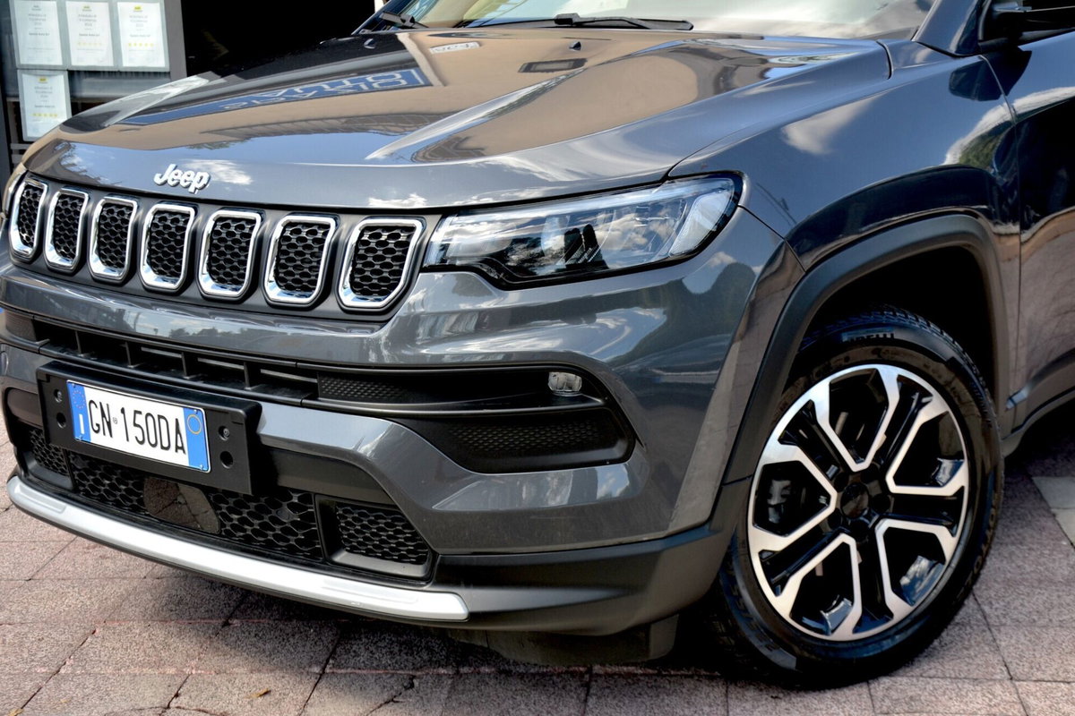 Jeep Compass 1.5 Turbo T4 130CV MHEV 2WD Limited (18)
