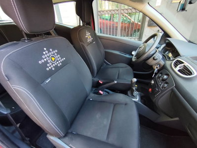 Renault Clio 1.2 16V 3 porte (9)