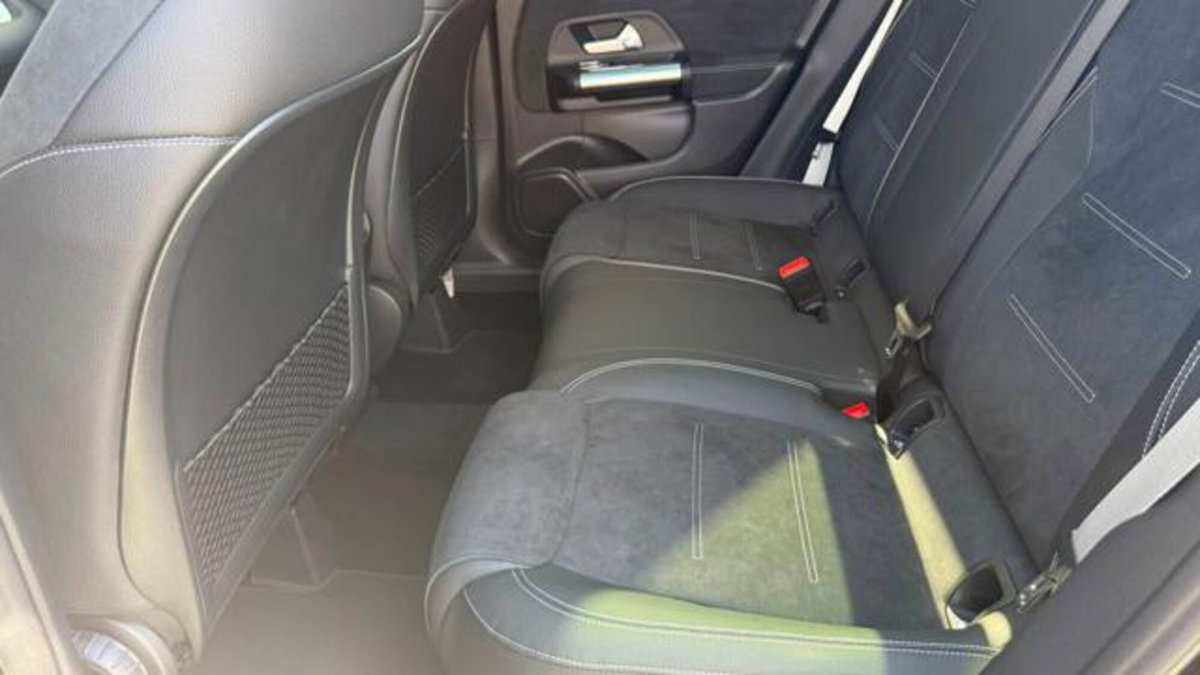 Mercedes-Benz GLA SUV 200 d AMG Line Premium Plus 4matic auto (20)