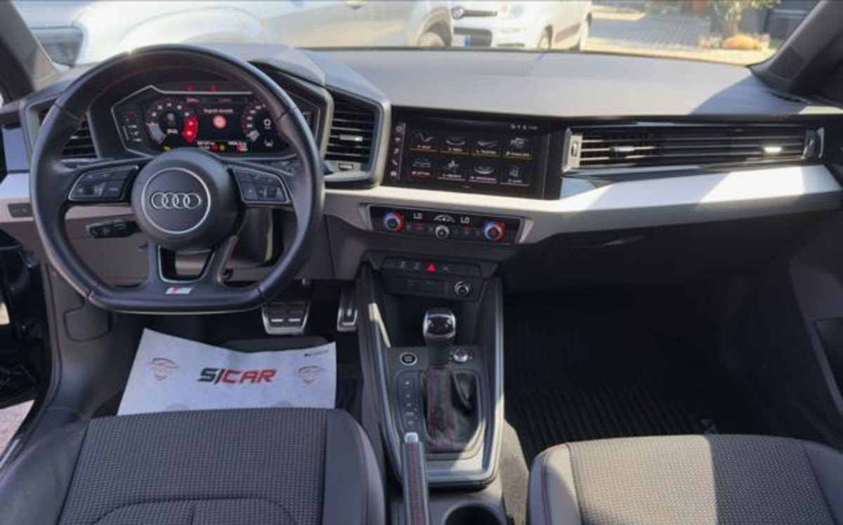 Audi A1 Sportback 35 TFSI S tronic S line edition (9)