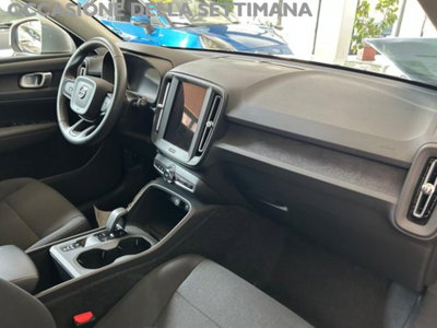 Volvo XC40 B3 automatico Essential (10)