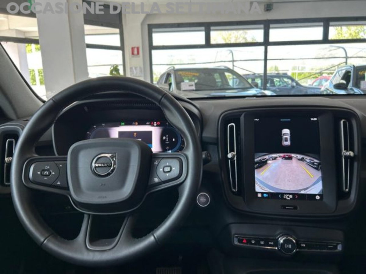 Volvo XC40 B3 automatico Essential (12)