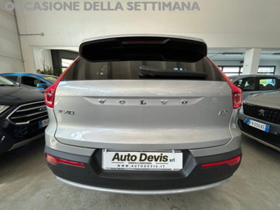 Volvo XC40 B3 automatico Essential (2)