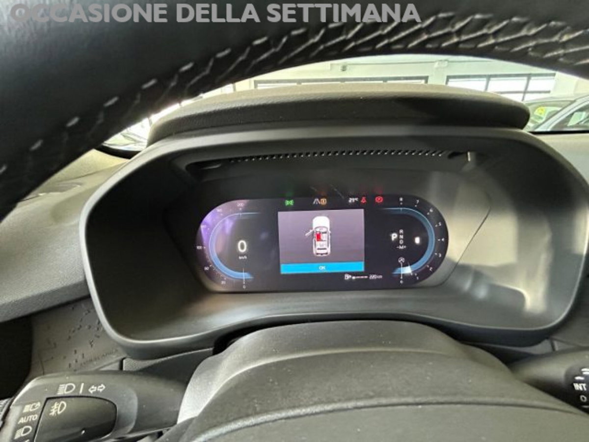 Volvo XC40 B3 automatico Essential (20)