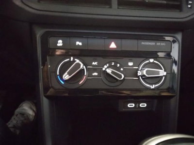 Volkswagen T-Cross 1.0 tsi Life 95cv (11)