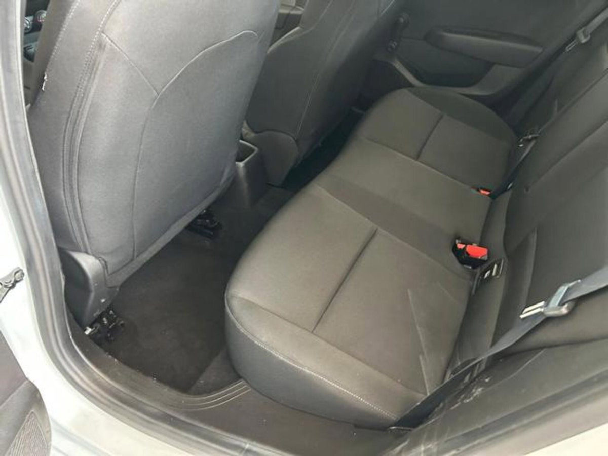 Renault Clio Blue dCi 85 CV 5 porte Business (10)