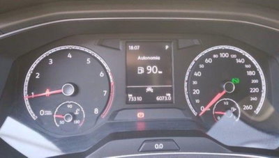 Volkswagen T-Roc 1.5 tsi R-Line (10)