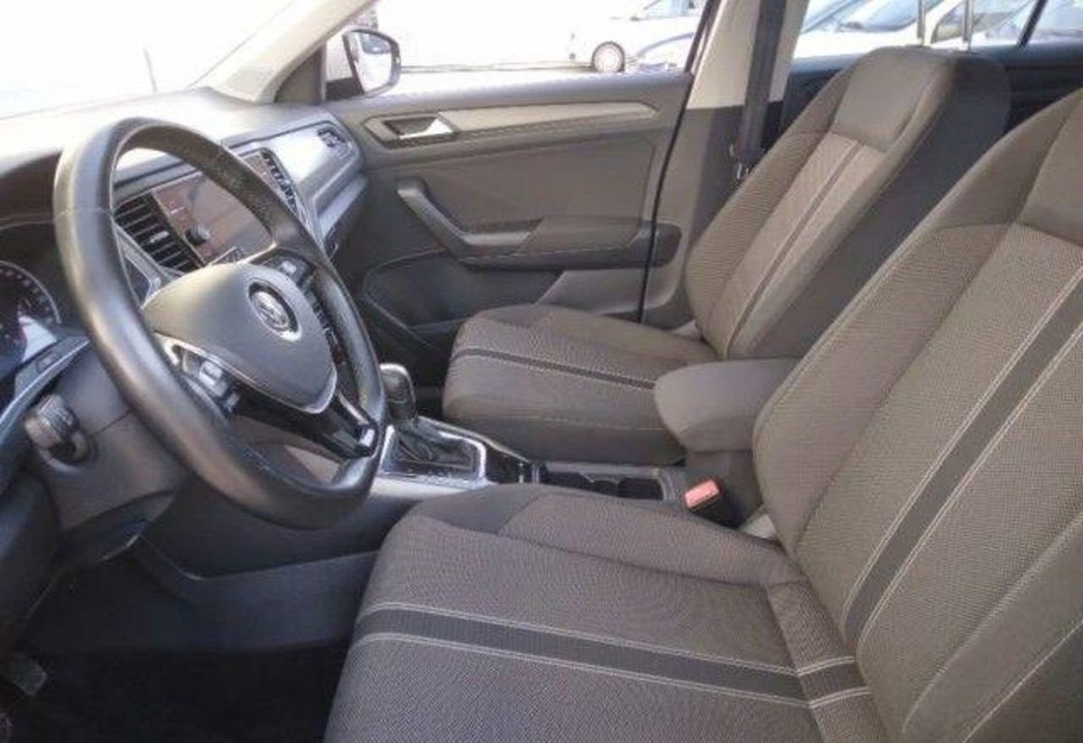 Volkswagen T-Roc 1.5 tsi R-Line (13)