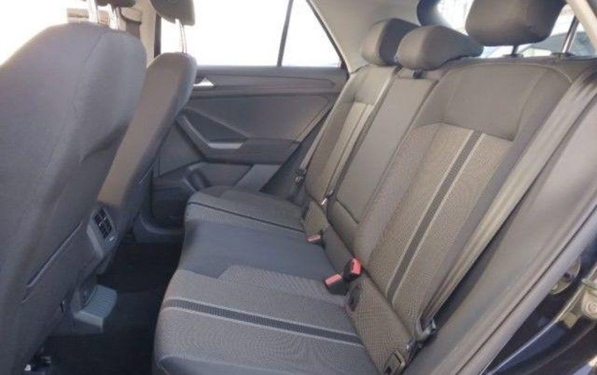 Volkswagen T-Roc 1.5 tsi R-Line (14)