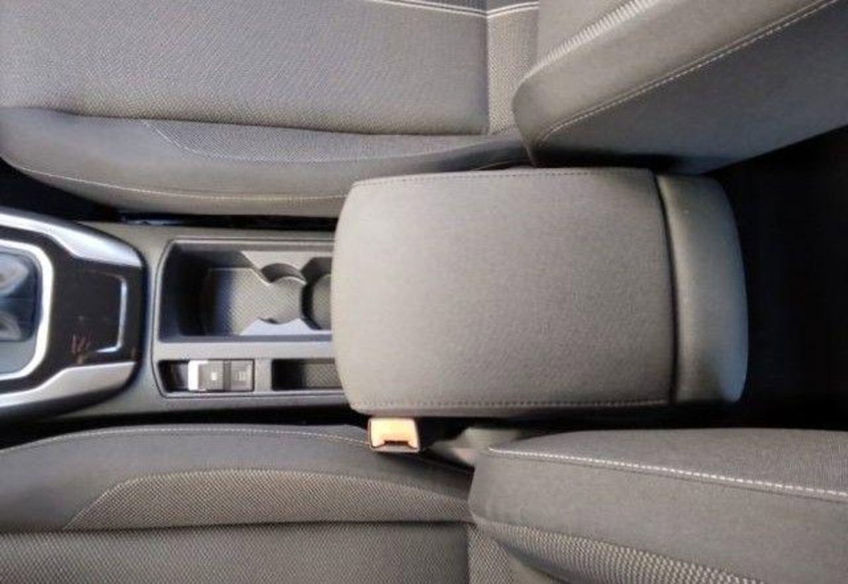 Volkswagen T-Roc 1.5 tsi R-Line (16)