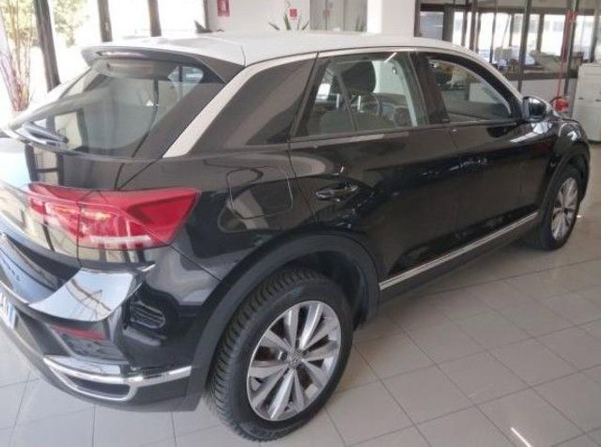 Volkswagen T-Roc 1.5 tsi R-Line (4)