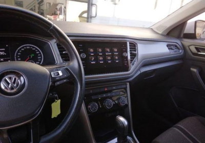Volkswagen T-Roc 1.5 tsi R-Line (9)