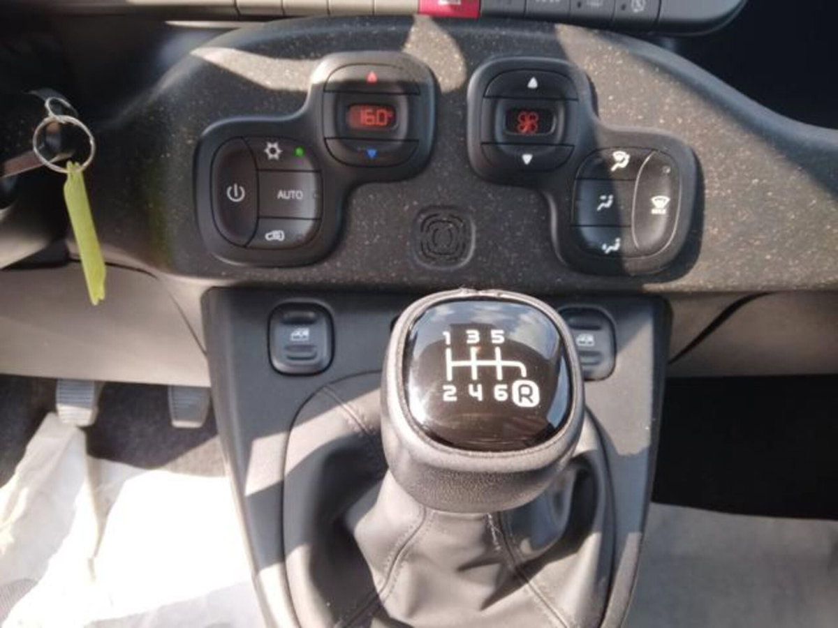 Fiat Panda 1.0 FireFly S&S Hybrid City Cross (10)