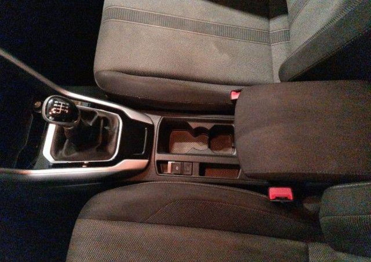 Volkswagen T-Roc 1.0 TSI Life (13)
