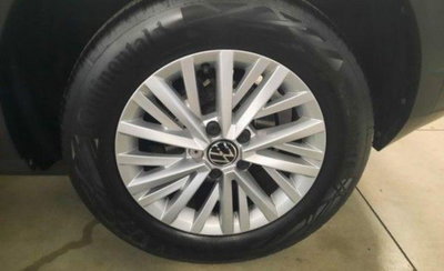 Volkswagen T-Roc 1.0 TSI Life (5)