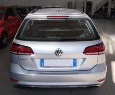 Volkswagen Golf Variant 2.0 TDI DSG Business BlueMotion Technology (3)