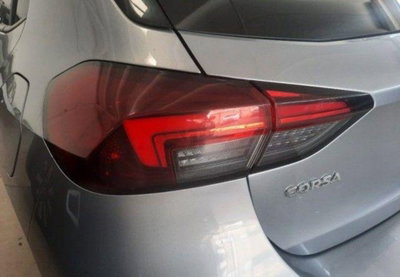 Opel Corsa 1.2 100 CV GS Line (5)