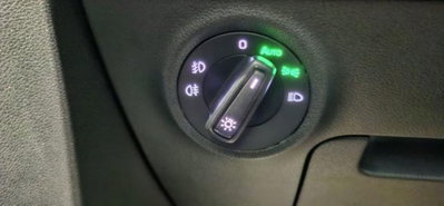 Skoda Karoq 2.0 tdi Sportline 115cv (14)
