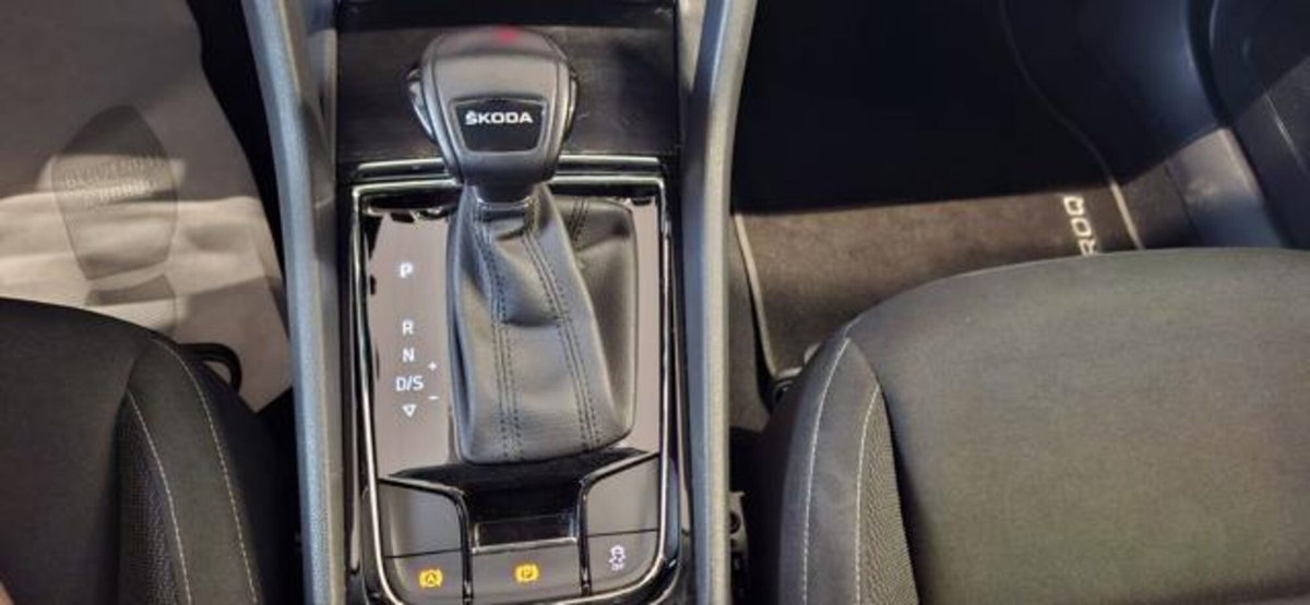 Skoda Karoq 2.0 tdi Sportline 115cv (17)