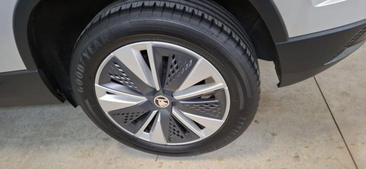 Skoda Karoq 2.0 tdi Sportline 115cv (7)