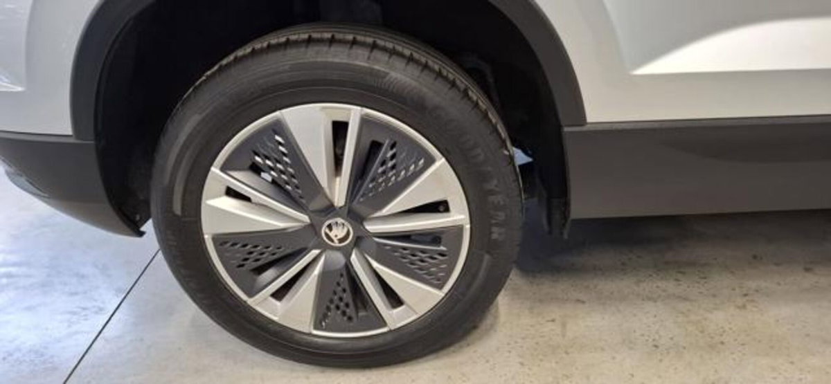 Skoda Karoq 2.0 tdi Sportline 115cv (9)