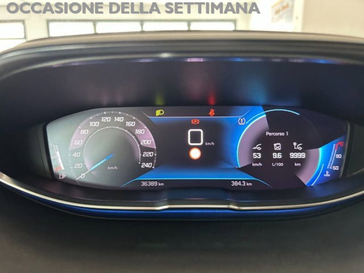 Peugeot 5008 PureTech Turbo 130 S&S Allure (14)