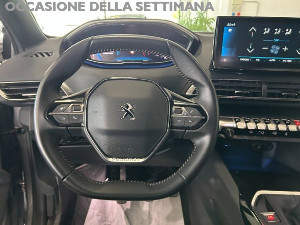 Peugeot 5008 PureTech Turbo 130 S&S Allure (16)