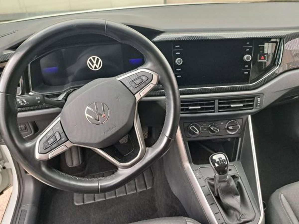 Volkswagen Taigo 1.0 tsi Edition 110cv (14)