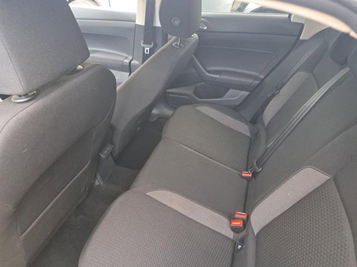 Volkswagen Taigo 1.0 tsi Edition 110cv (18)