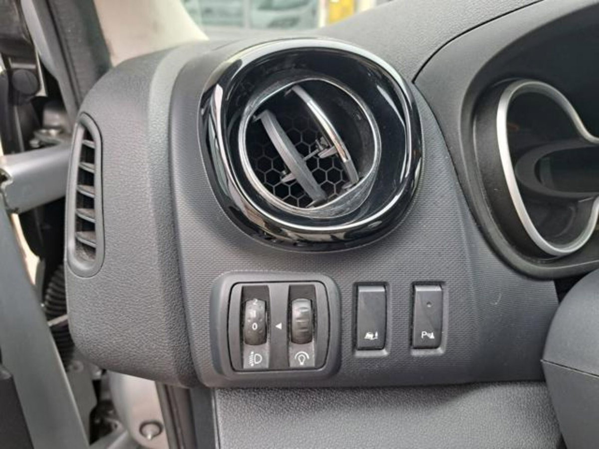 Opel Vivaro Furgone 29 1.6 CDTI 120CV S&S PL-TN Combi (14)