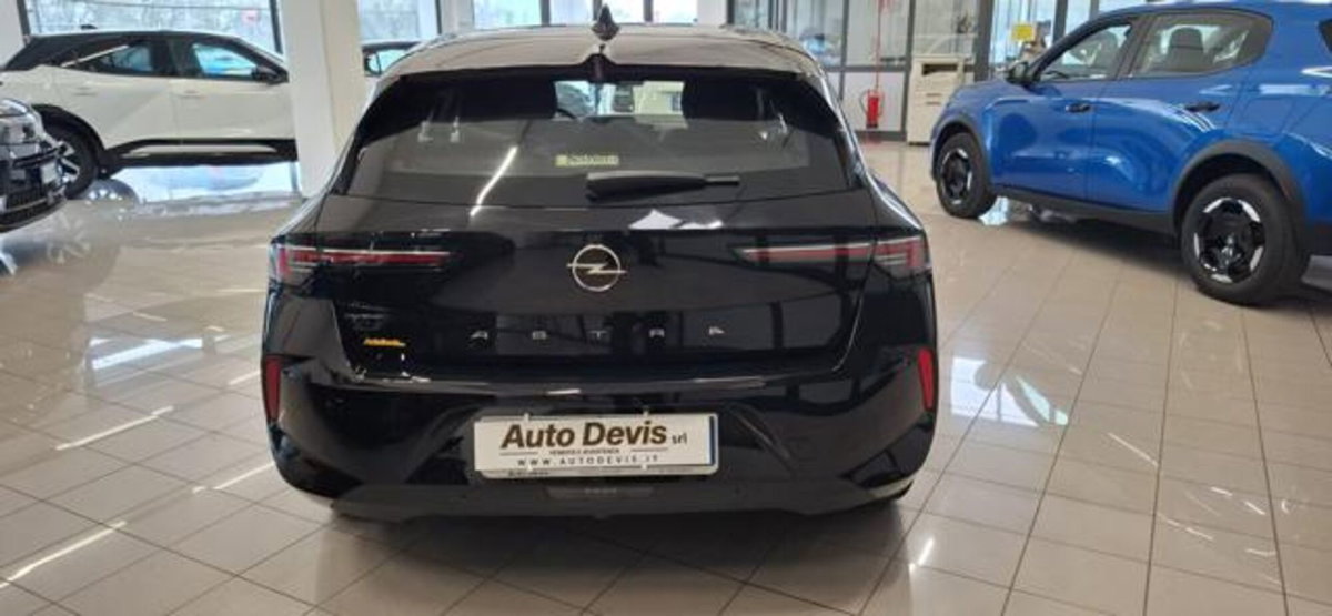 Opel Astra 1.2 Turbo 110 CV Elegance (4)