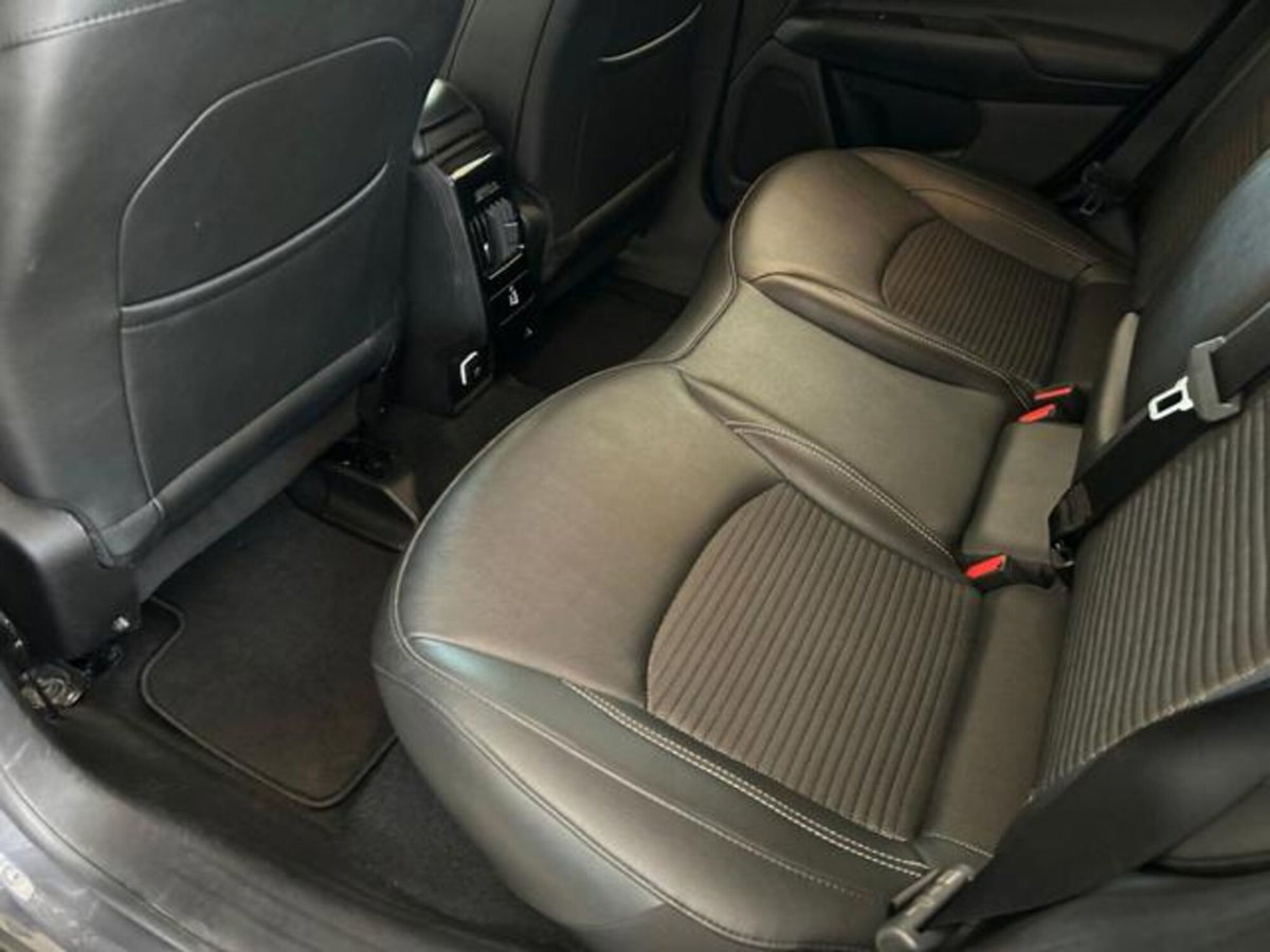 Jeep Compass 1.3 T4 190CV PHEV AT6 4xe Limited (12)