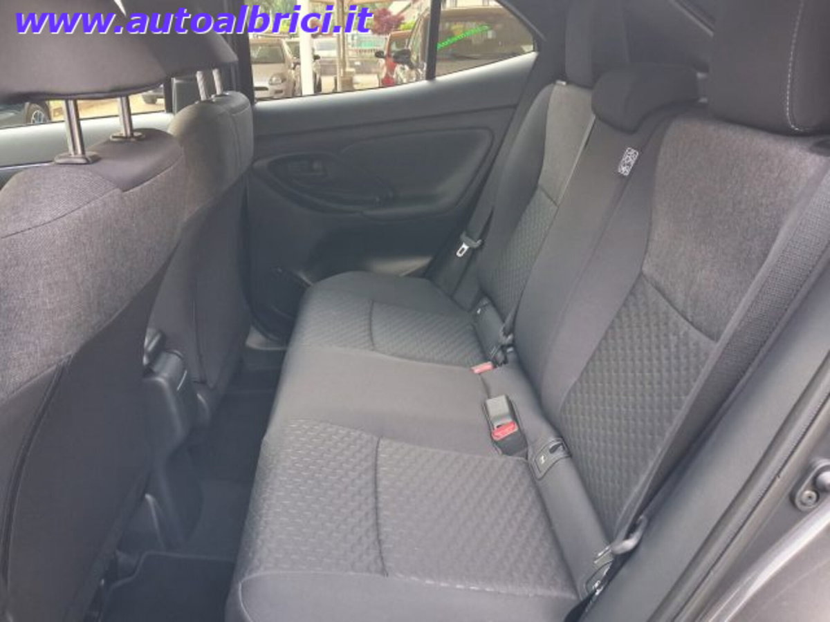 Toyota Yaris Cross 1.5h GR Sport Black Sky fwd 116cv e-cvt (19)